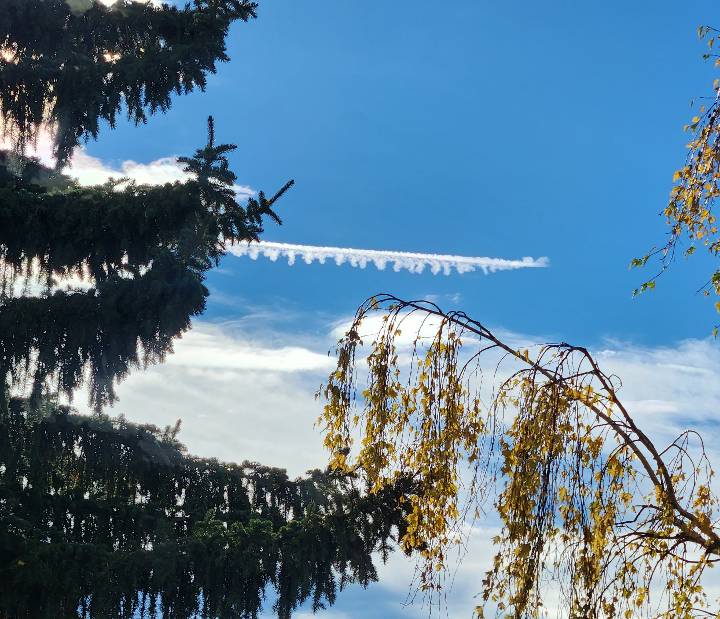 Sky photo by Arbedthegood in Calgary Canada
