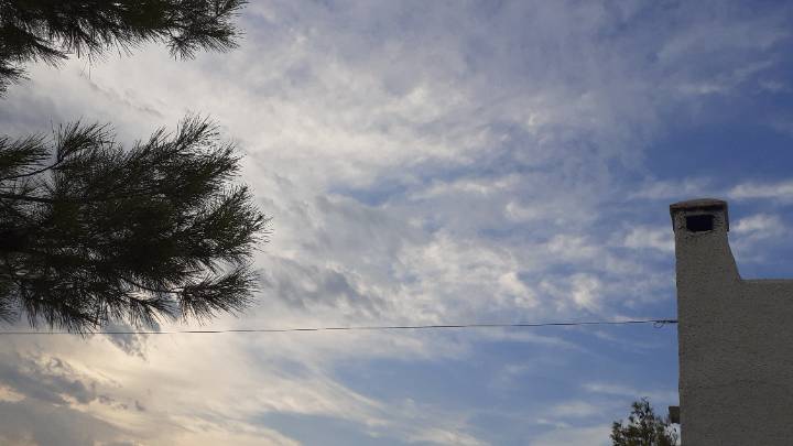 Sky photo by Annemarie Abi Assi in Aegina/Greece .... 18h45
