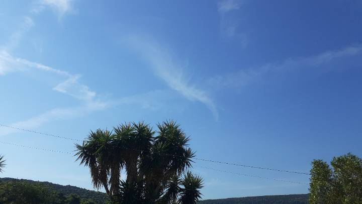 Sky photo by Annemarie Abi Assi in Aegina/Greece ... 9h20