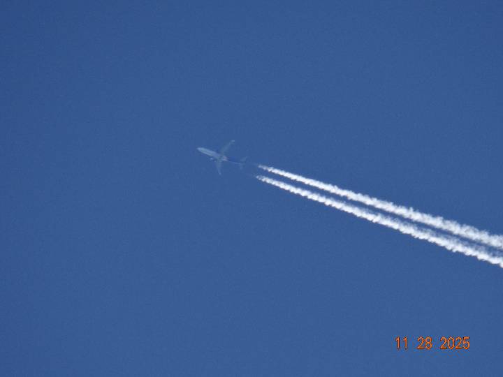 Sky photo by HHPI in Crop Dusting People, Lake City, Florida