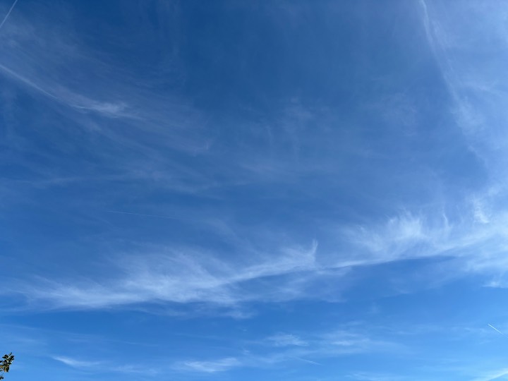 Sky photo by divinevinittyy in Jestřebí, Česká Lípa, Czechia