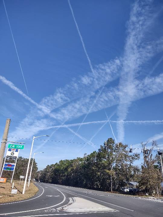Sky photo by HHPI in All in 11 Minutes, Lake City, Florida