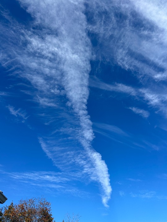 Sky photo by mgulka in Port Angeles, WA 98362