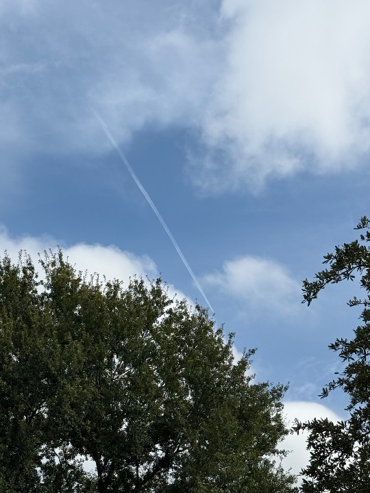 Sky photo by Tankiso in Houston, TX. (09:51)