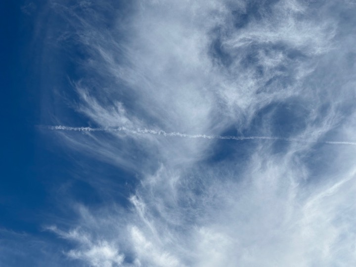 Sky photo by Tankiso in Houston, Texas  (18:00) 