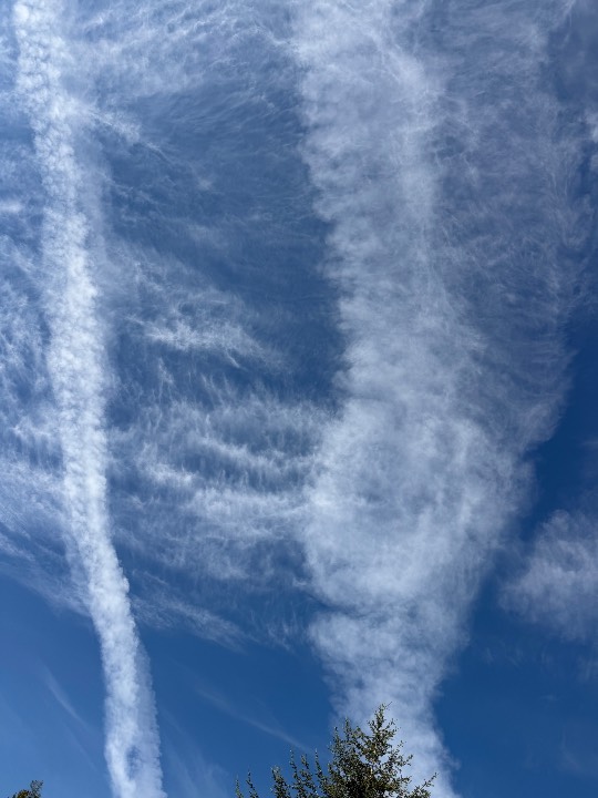 Sky photo by janmorris in Harrop BC Canada
