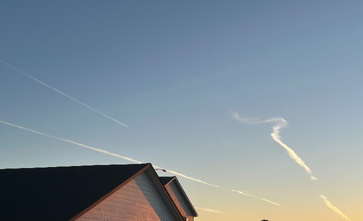 Sky photo by Howi-1007 in Ephrata WA. Cloudy day incoming!