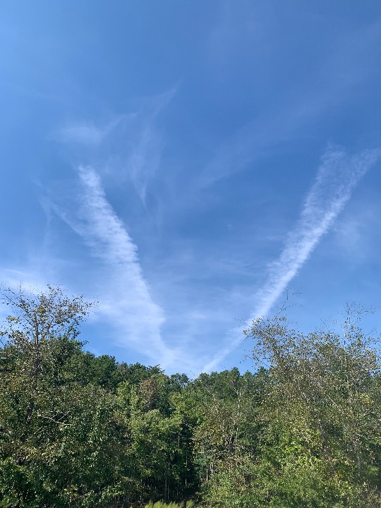 Sky photo by hokesnelson in Lake Lanier,GA