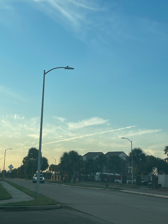 Sky photo by karinritz in Galveston, Texas