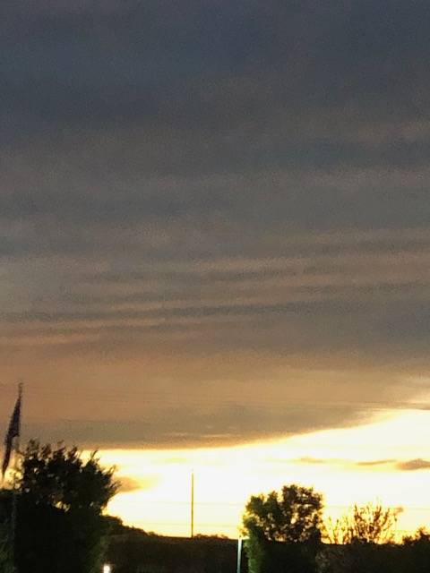 Sky photo by NightWisp in Mt Juliet, TN 652 pm WEST